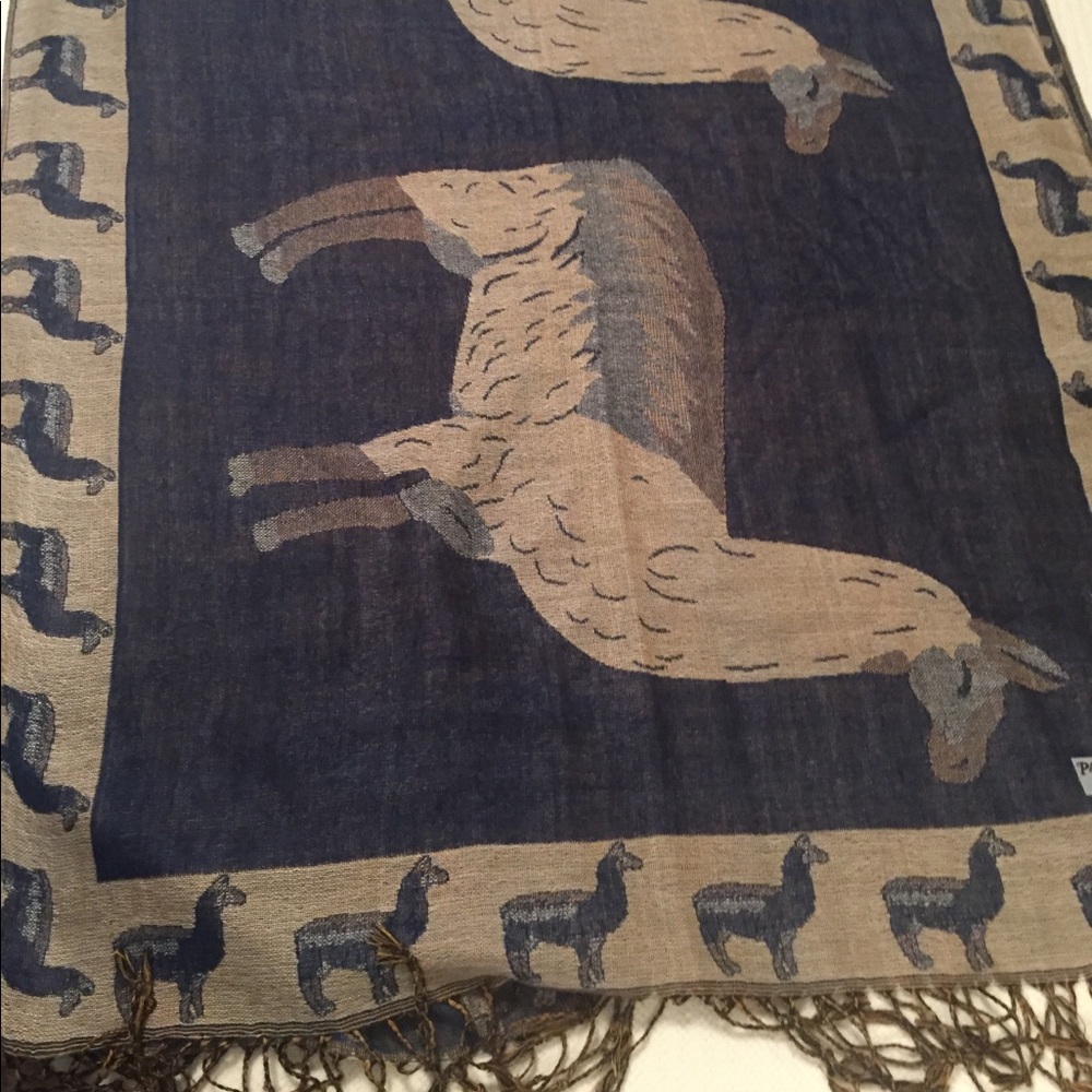 Reversible Pashmina with Alpacas